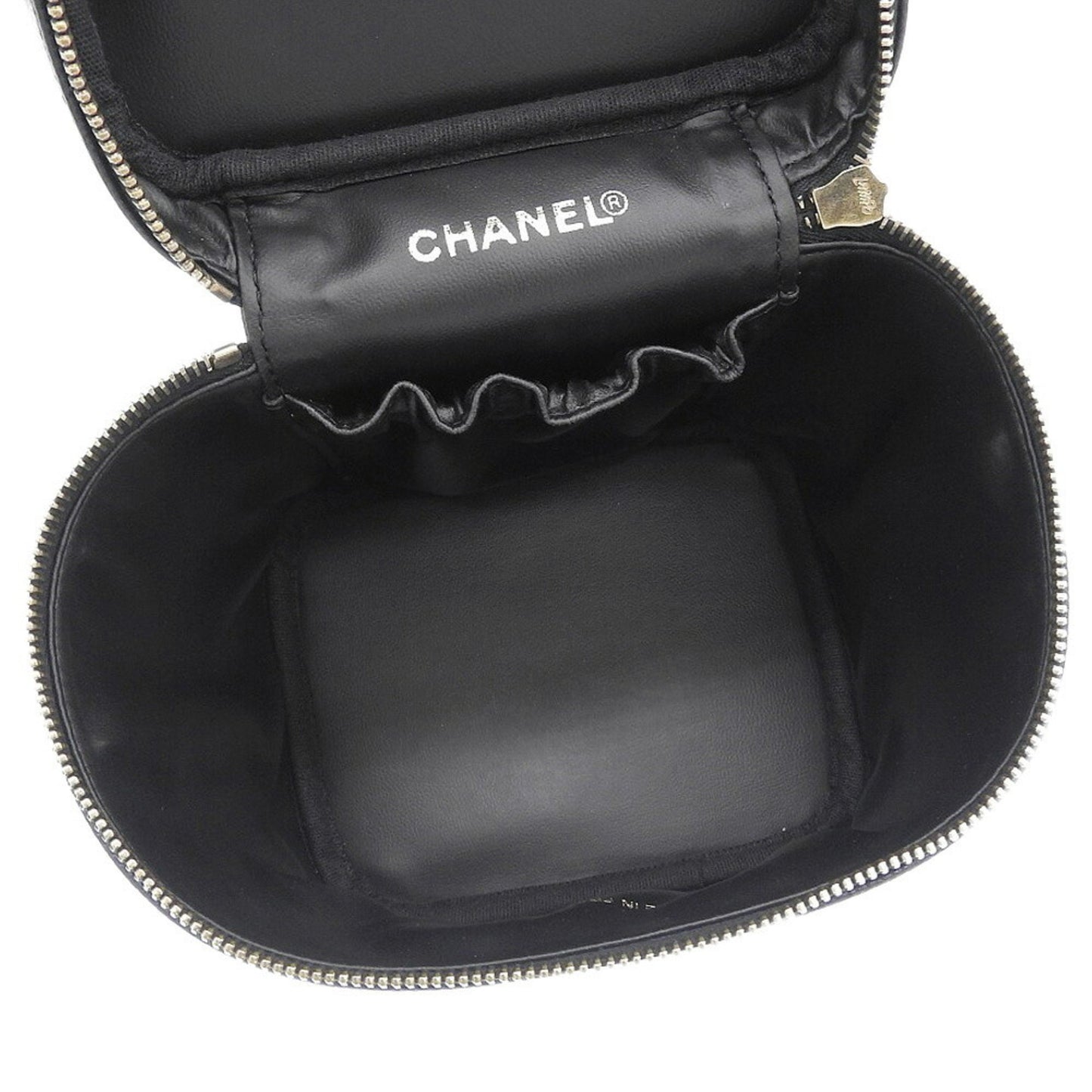 Sac/Vanity Case Seconde main Chanel en Cui Caviar Noir