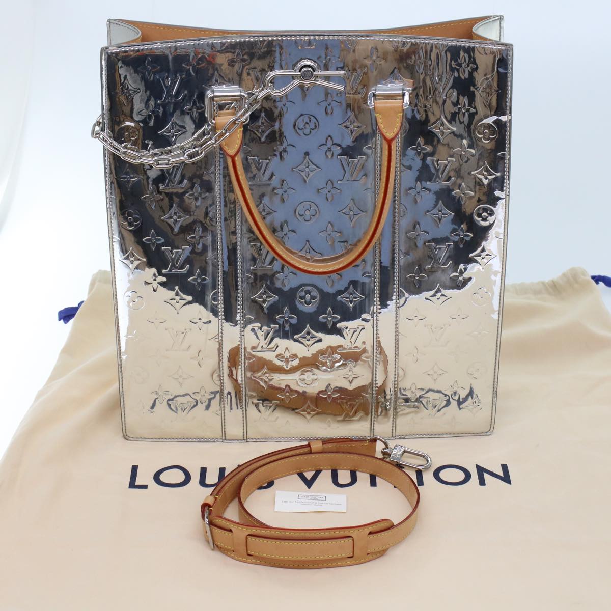 Sac Seconde main Louis Vuitton Grand Sac Plat effet Miroir Argenté