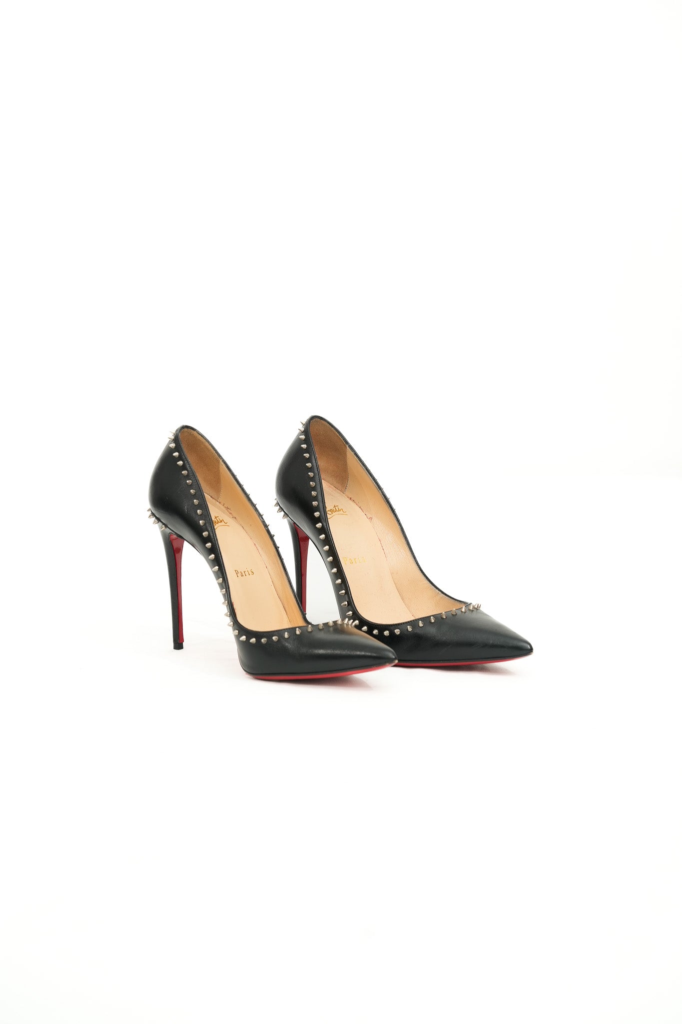 Escarpins de Seconde main Louboutin Noirs avec Rivets